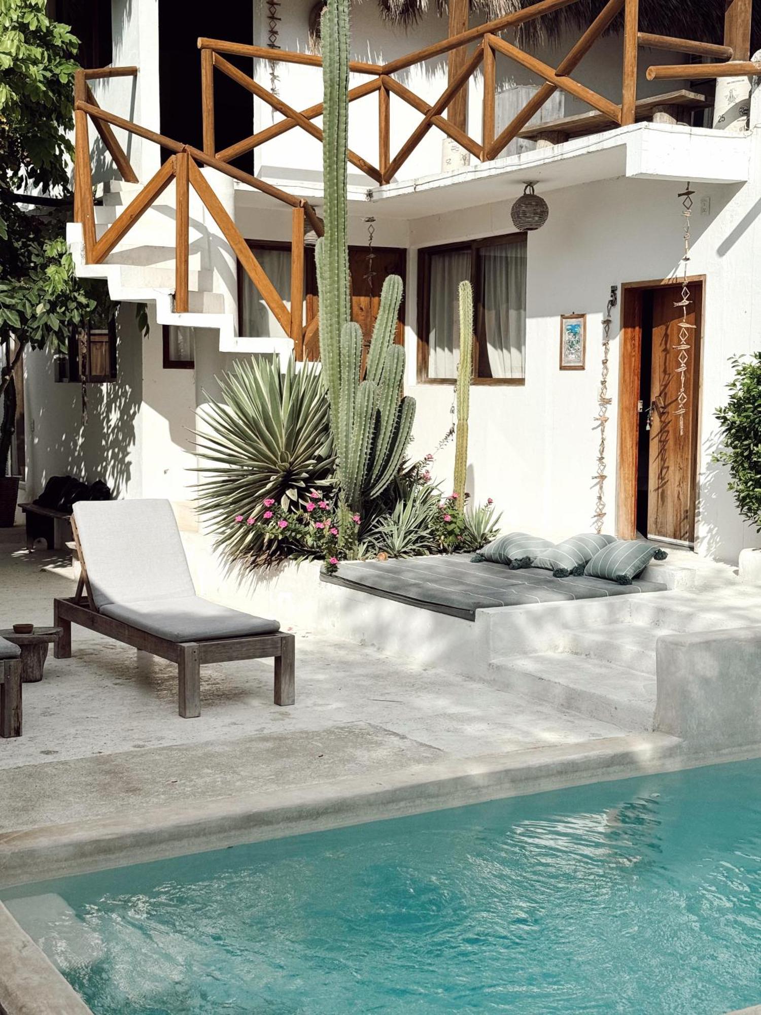 Hotel Casa Leone La Punta à Brisas de Zicatela Extérieur photo